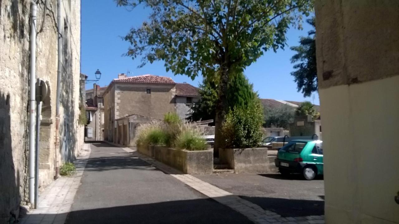 Gite De Claire Lectoure Exterior photo